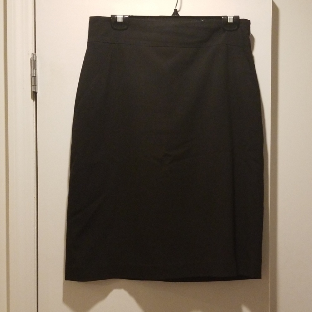 Tahari Classic Pencil Skirt